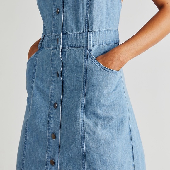 👖NWT Sami Denim Halter Dress by Free People👖 - Picture 4 of 7